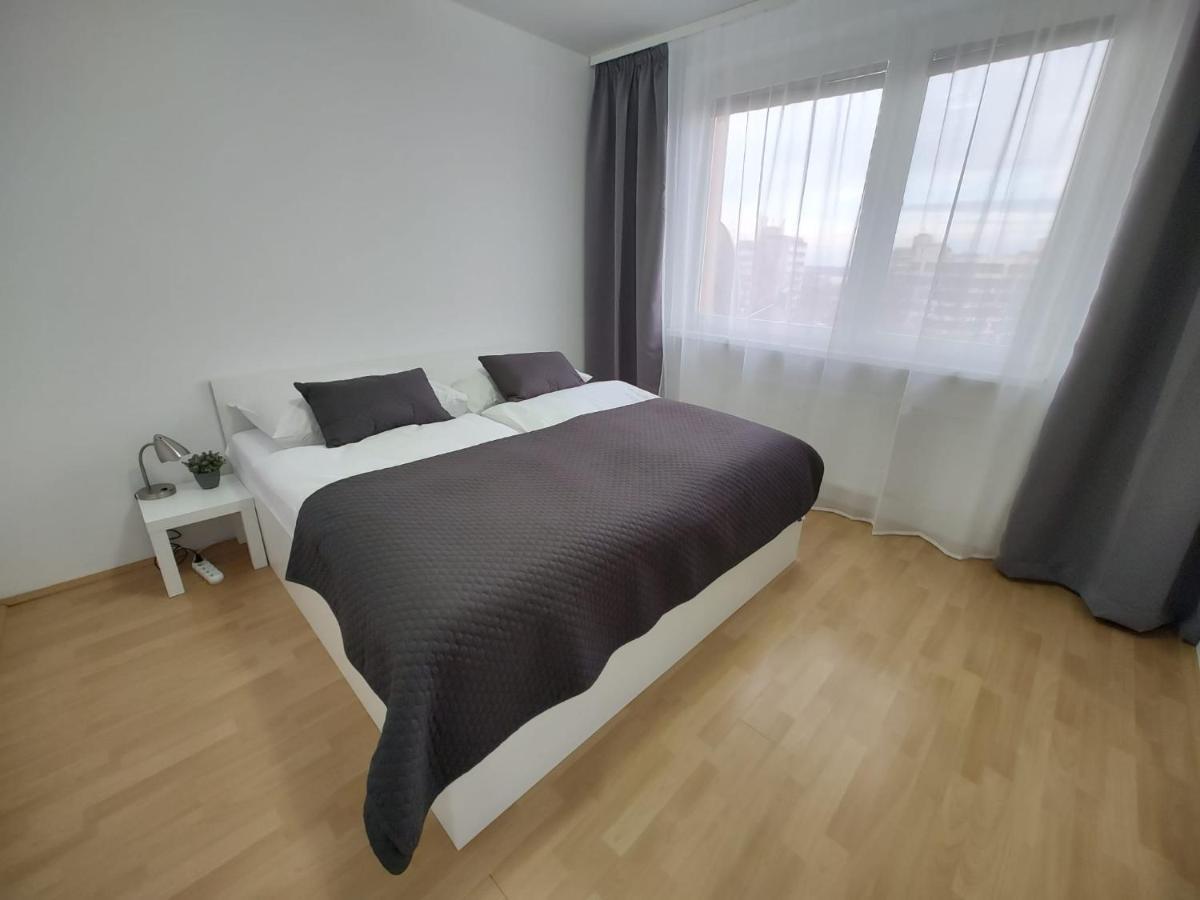 Marilyn Prijemny 3 Izbovy Byt V Raci Raca Exterior foto
